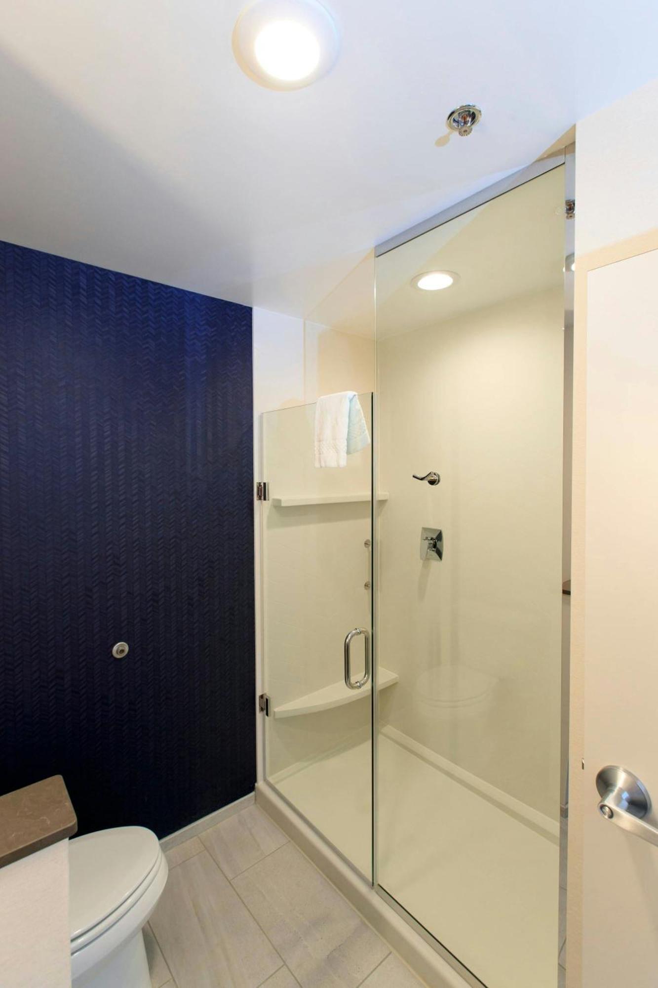 Fairfield Inn & Suites By Marriott Philadelphia Valley Forge/Great Valley Berwyn Bagian luar foto