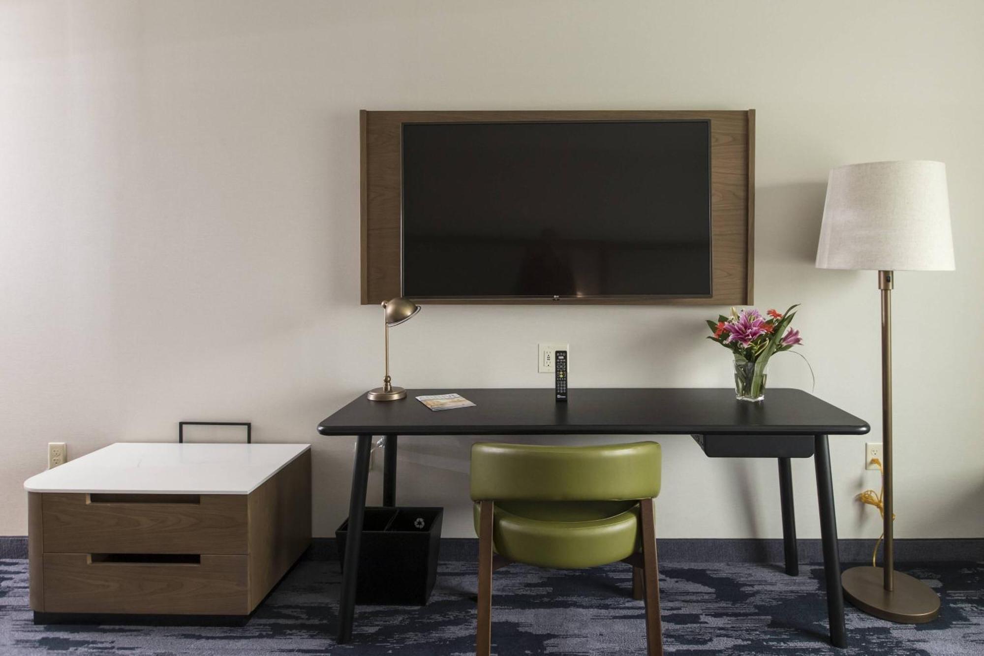 Fairfield Inn & Suites By Marriott Philadelphia Valley Forge/Great Valley Berwyn Bagian luar foto