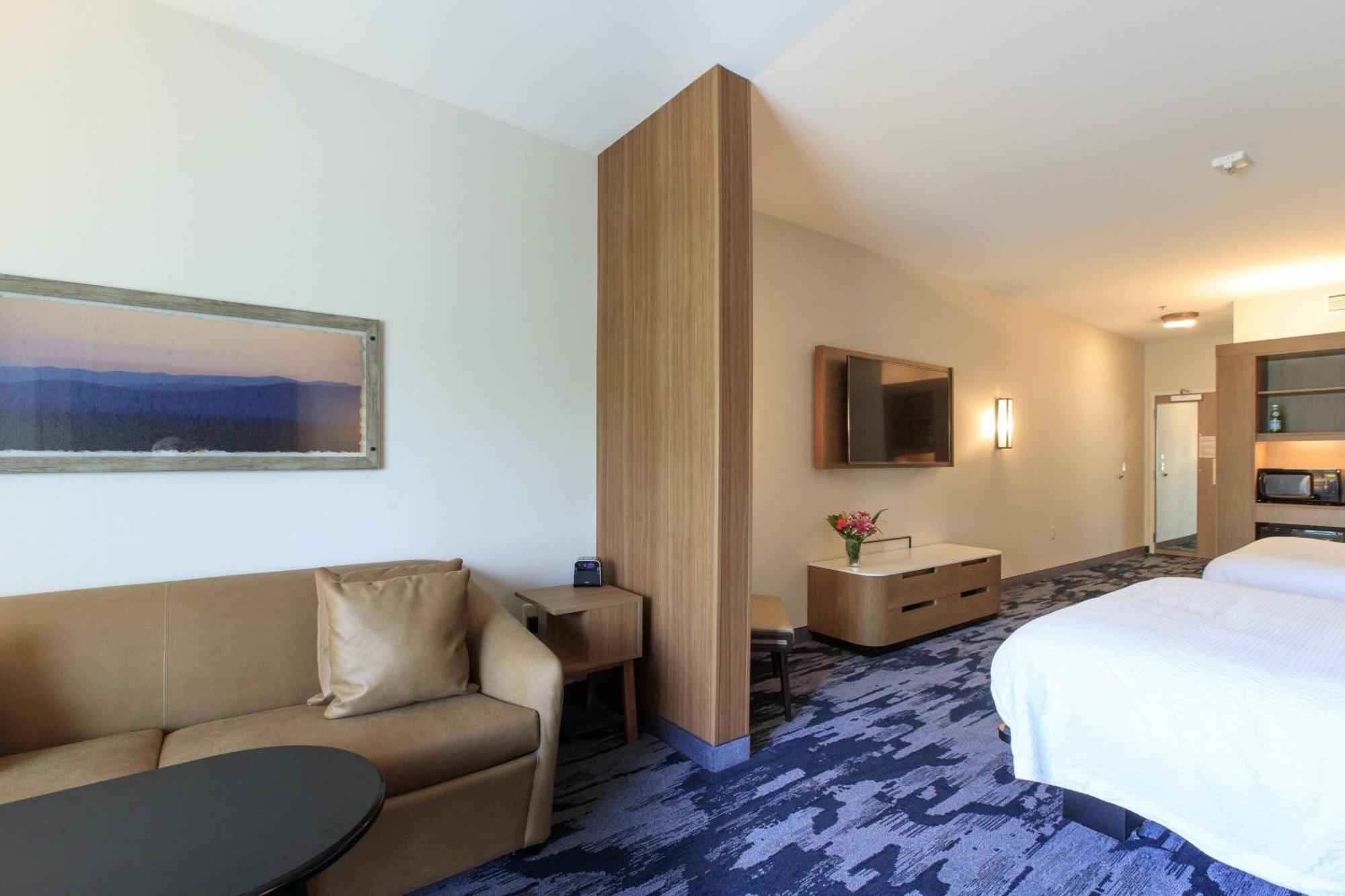 Fairfield Inn & Suites By Marriott Philadelphia Valley Forge/Great Valley Berwyn Bagian luar foto